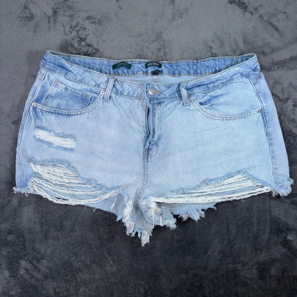 Womens 16 Wild Fable Denim Shorts Light Blue Distressed Raw Hem Midrise